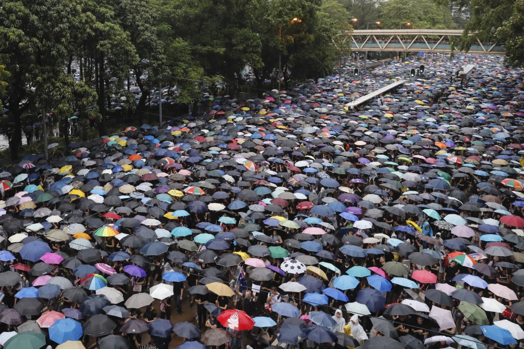 Honk Kong Protests: Facebook And Twitter Block Chinese Government Campaign