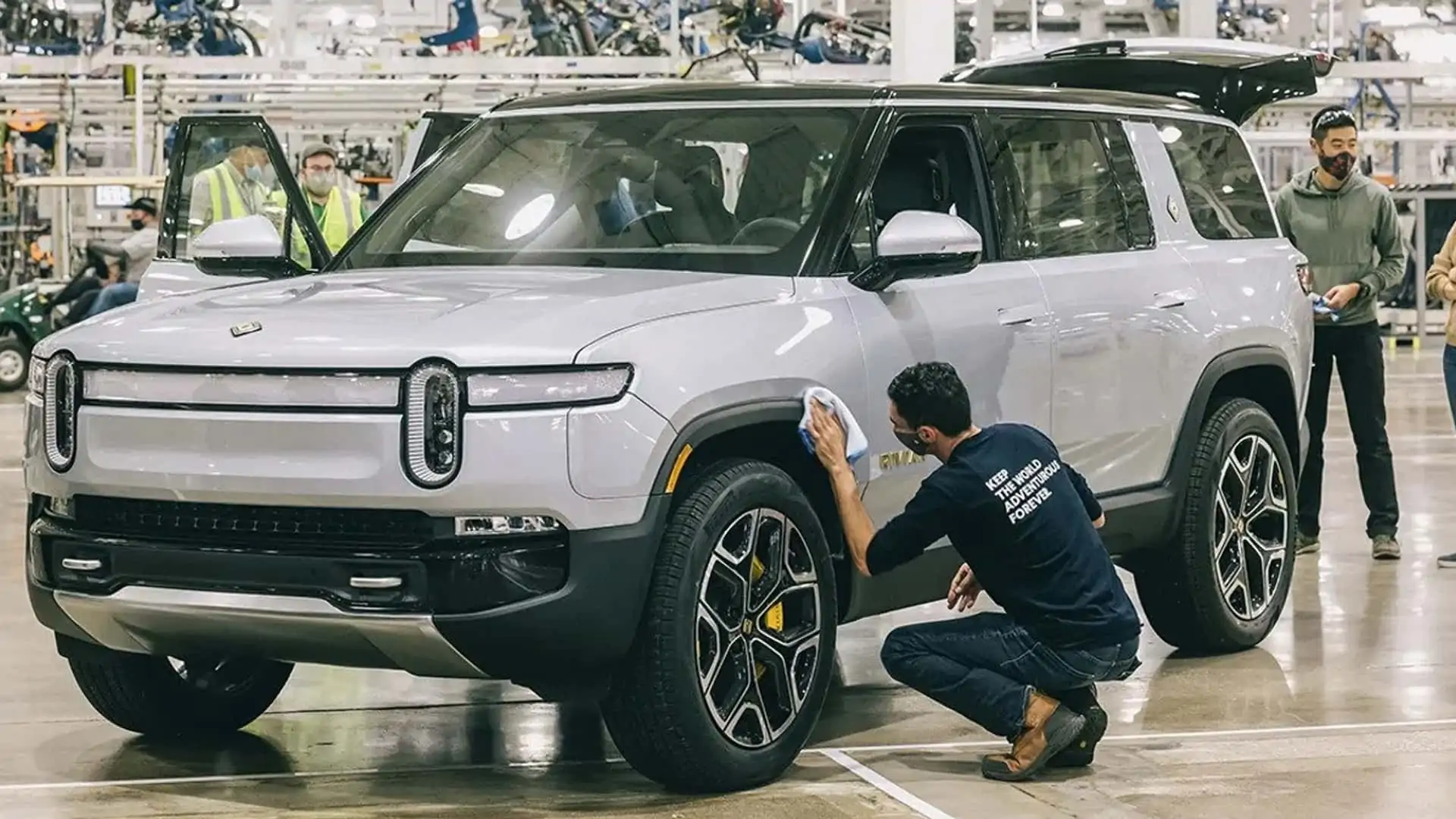 Rivian Reports Narrower Q2 Loss, Boosts Production Forecast